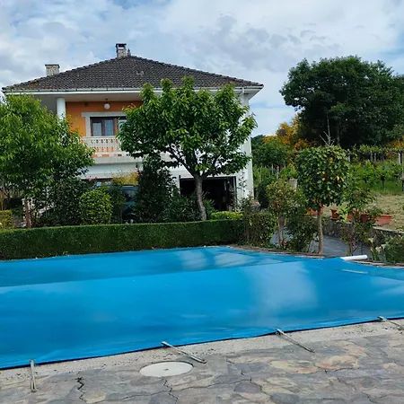 Villa Con Piscina Y Parque Infantil En Panton, Ribeira Sacra, Galicia Βίλα *