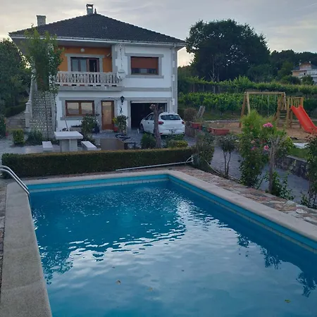 Villa Con Piscina Y Parque Infantil En Panton, Ribeira Sacra, Galicia Βίλα *