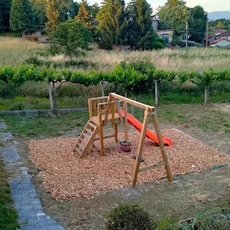 Villa Con Piscina Y Parque Infantil En Panton, Ribeira Sacra, Galicia Pantón